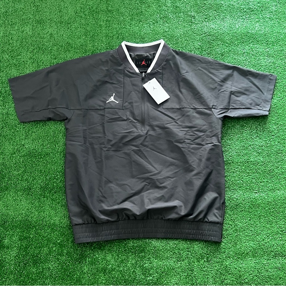 Jordan Team Lightweight Nylon Coaches Jacket Mens Gray 1/2 Zip CV5858-060 NWT